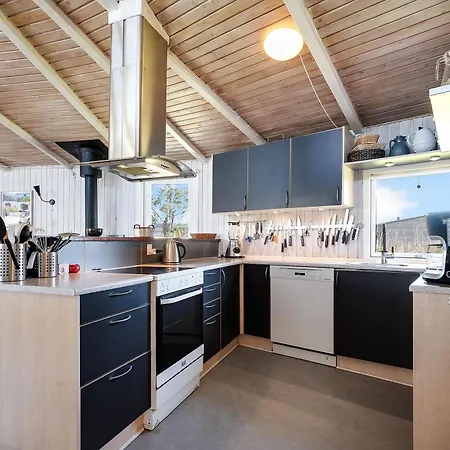Stunning In With 6 Bedrooms And Wifi *