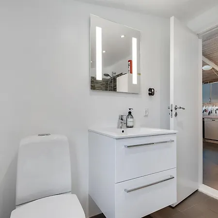 Stunning In With 6 Bedrooms And Wifi *